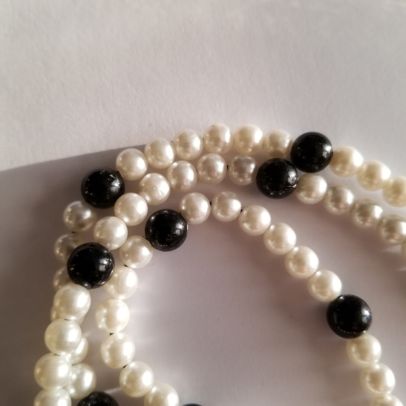 Vintage necklace black and white faux pearl necklace pearlcore - Picture 10 of 12